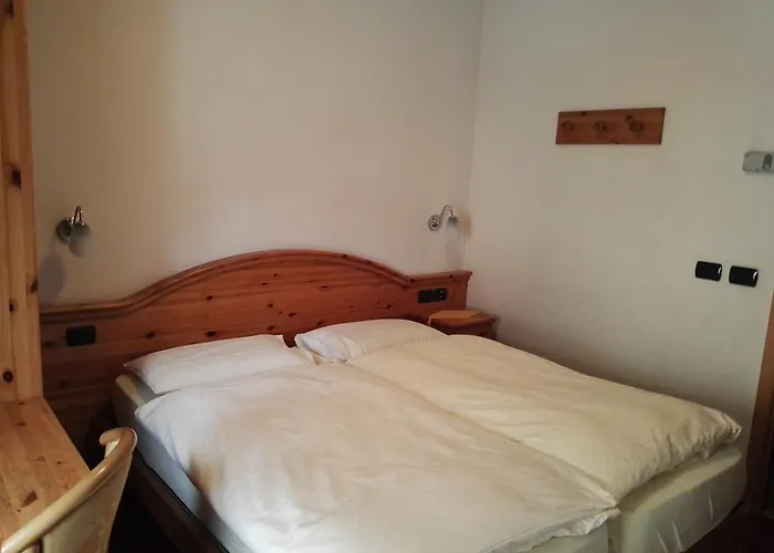 Garni Cecilia Frühstückspension 3*
