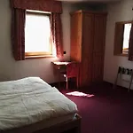 B&B Garni Cecilia 3*